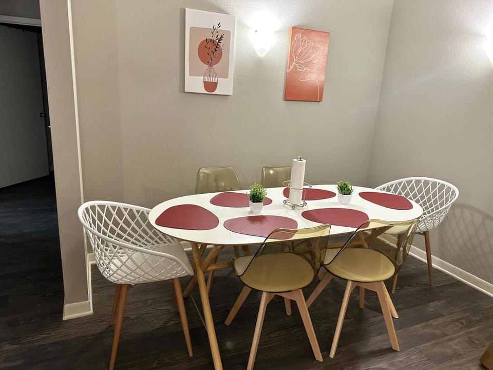 Spacious 1400sf 3bed 2bath Apartment Apartment in Plano