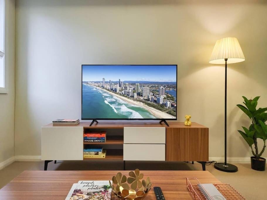 One bedroom Apartment walk to Gordon Train Station Apartment in Sydney