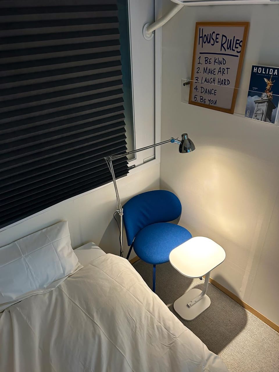 Photo of the whole room