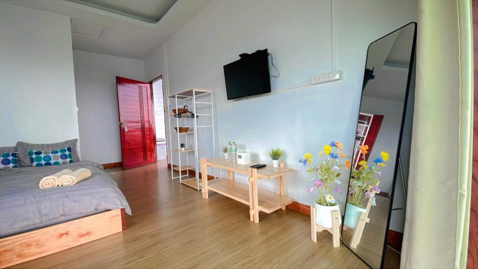 TV and multimedia, Photo of the whole room