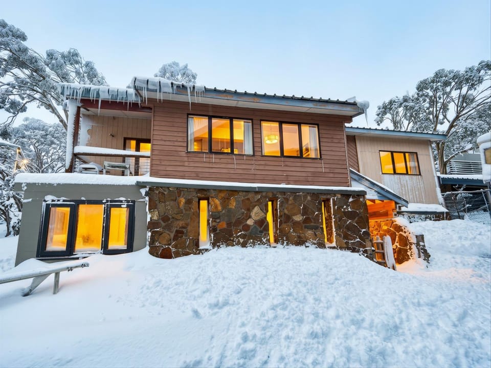Property building, Day, Natural landscape, Winter