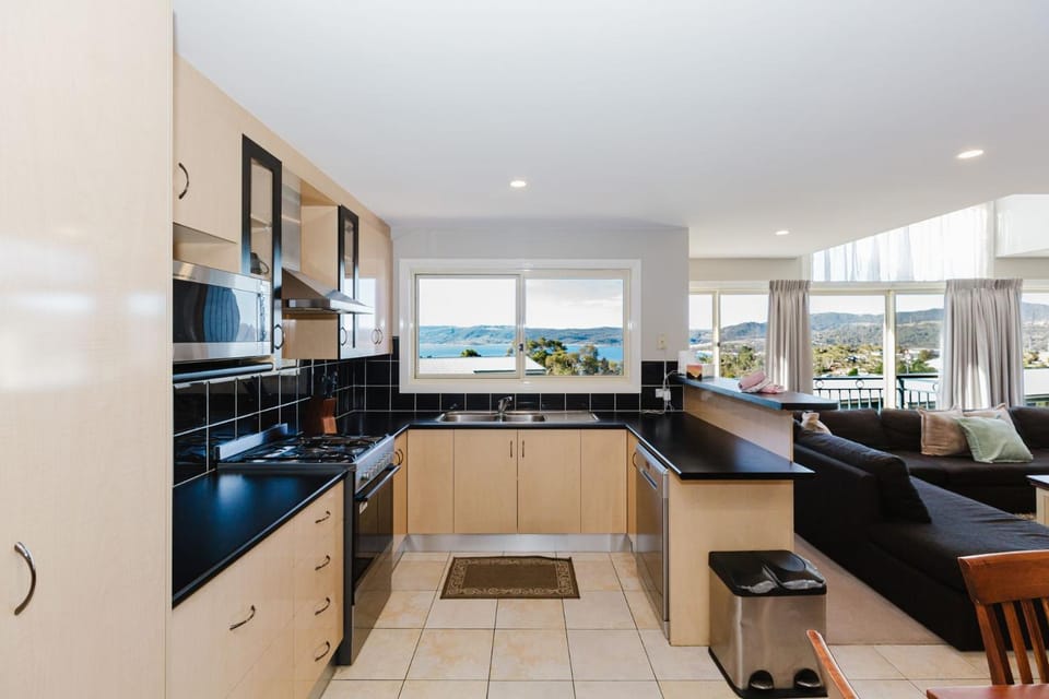 Torino 7 14 Nettin Circuit House in Jindabyne