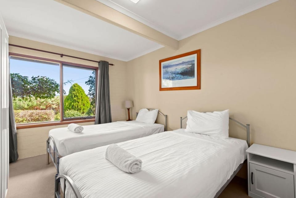 Winterwood 9 Camira Ave House in East Jindabyne