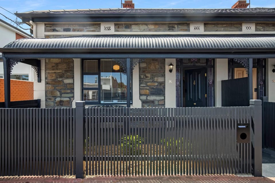 Salty Pines - 3BR House Glenelg South House in Adelaide