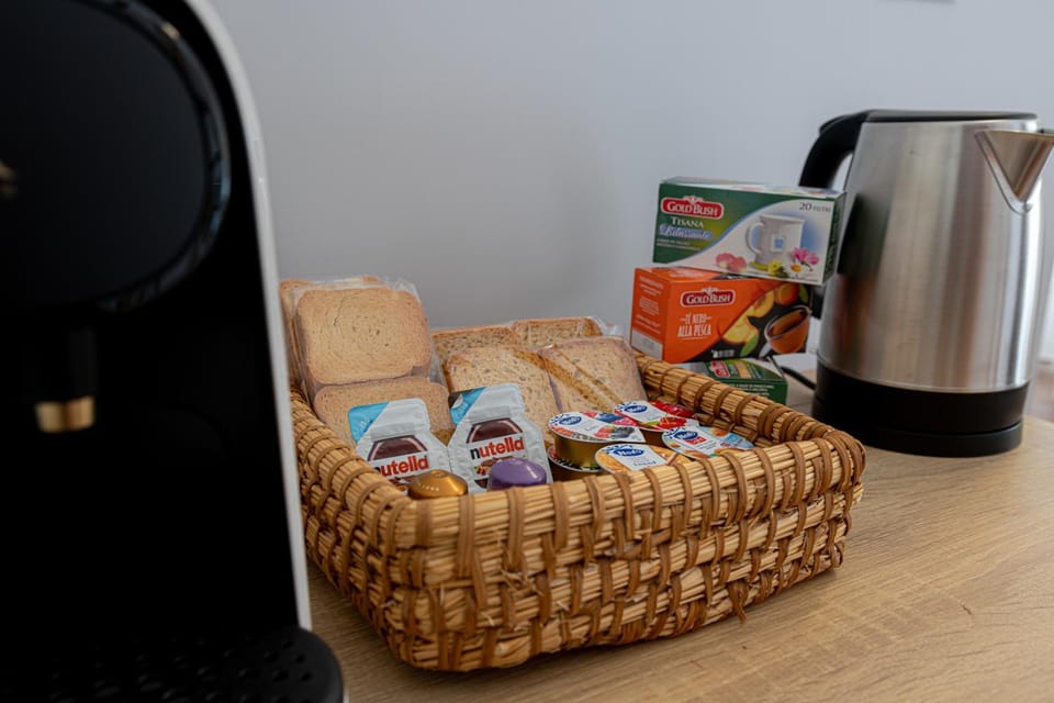 Coffee/tea facilities