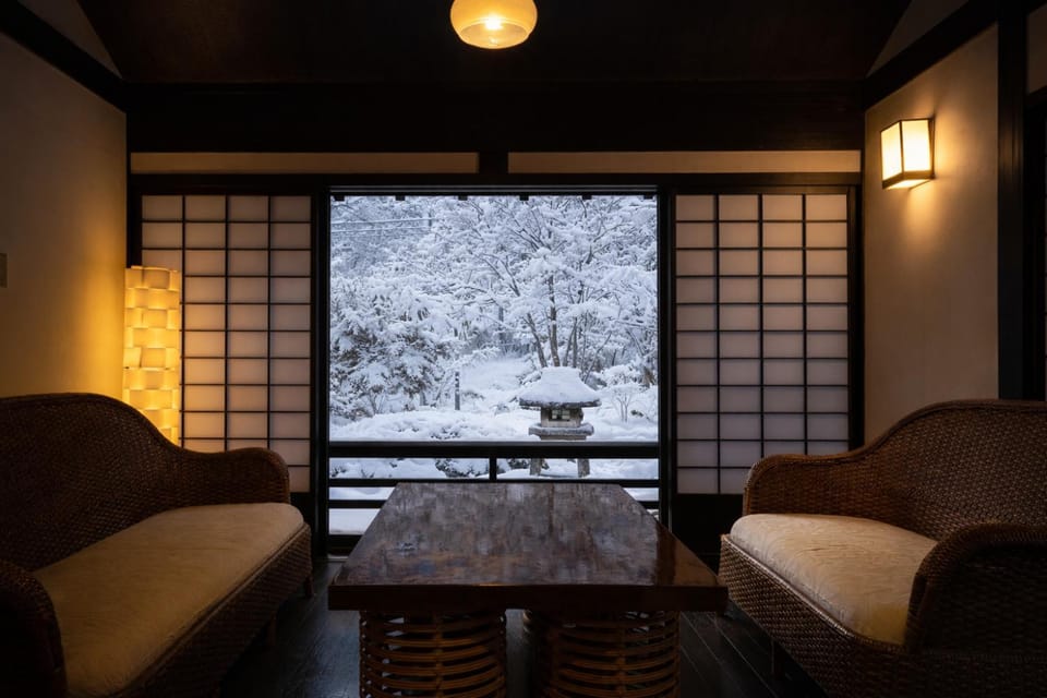 Winter, Lounge or bar