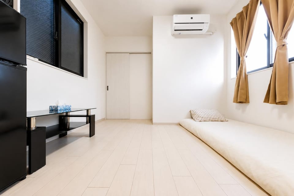 Bed, Bedroom, air conditioner