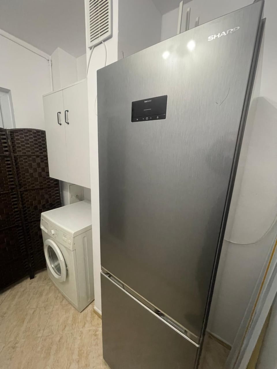 Studio Coanda Apartment in Craiova