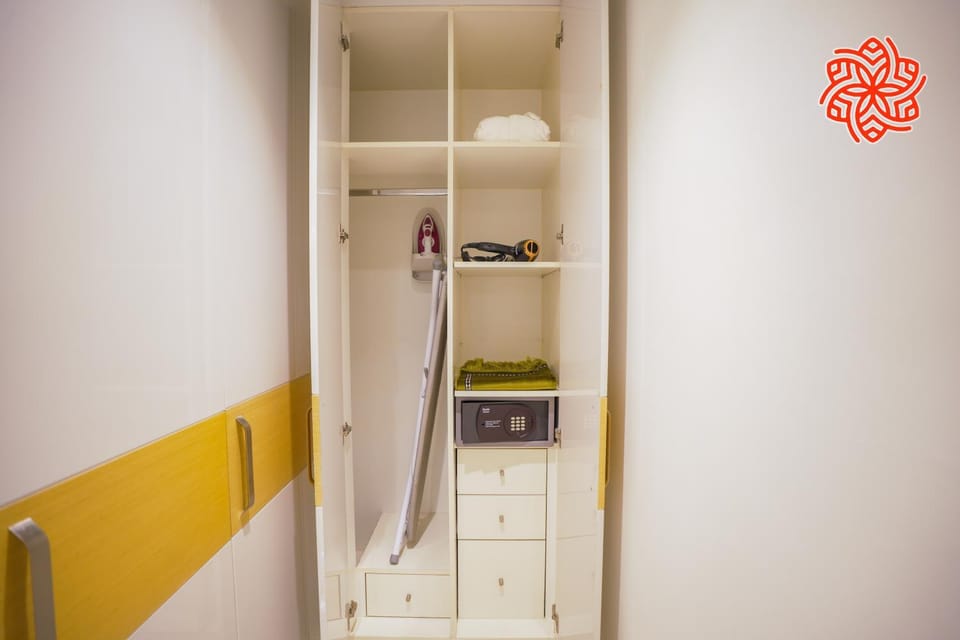 safe, wardrobe