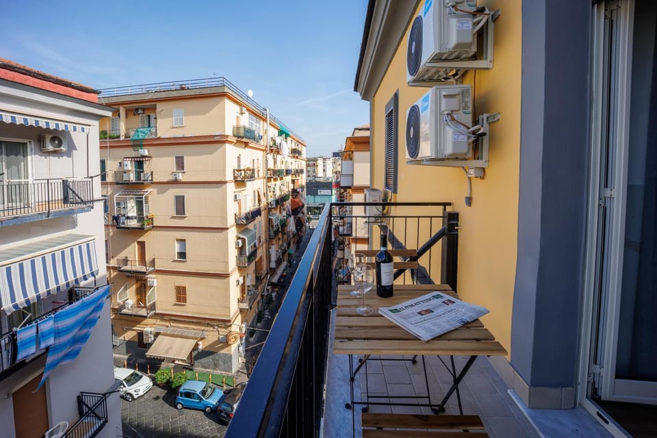 View (from property/room), Balcony/Terrace, City view