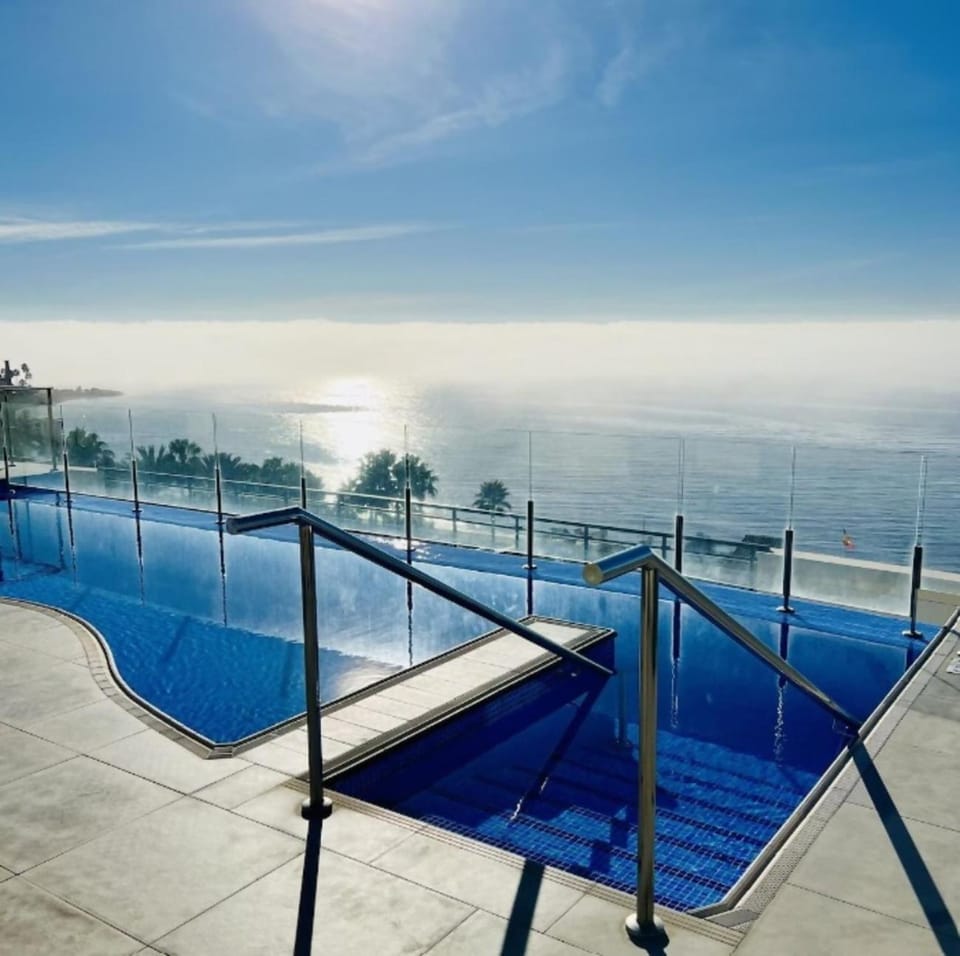 Luxury Duplex Infinity Pool - EHHouse Apartment in Costa del Sol