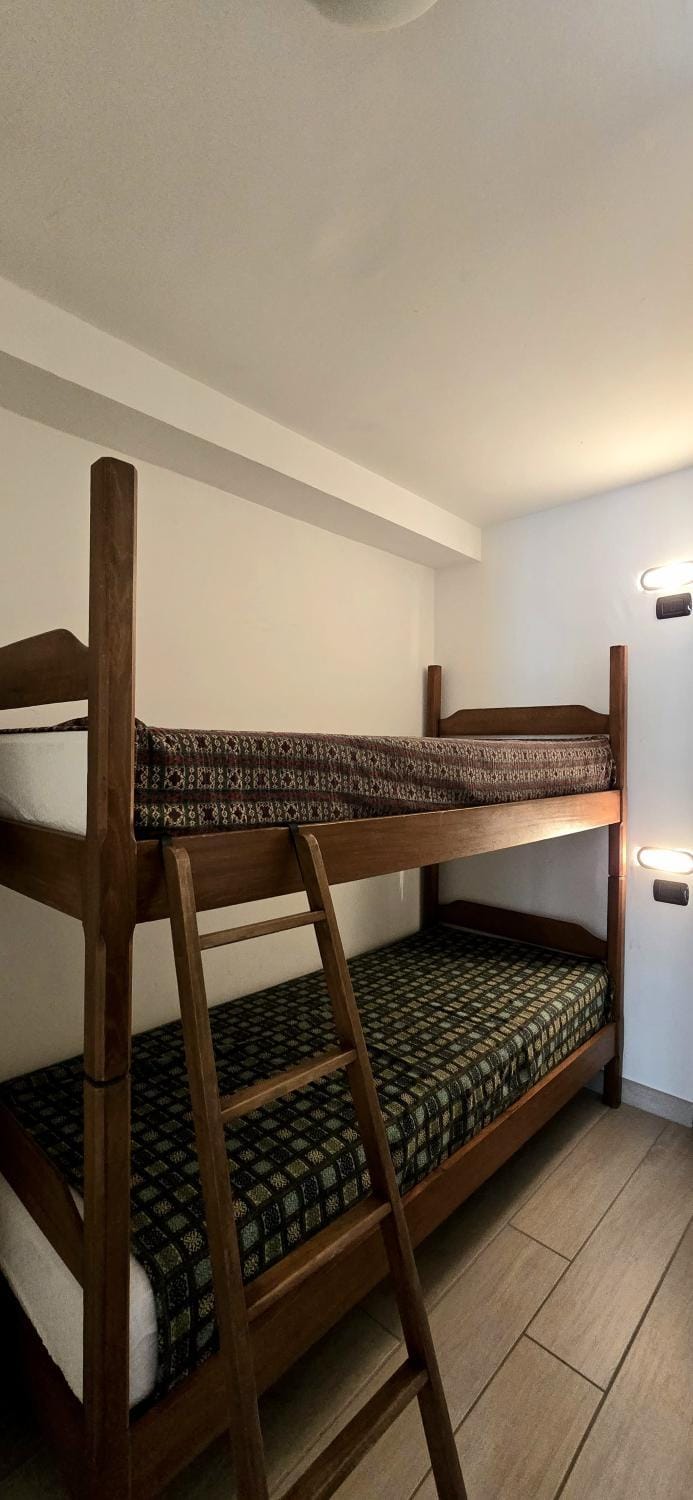 Cervino ski base- Bluchalet Apartment in Breuil-Cervinia
