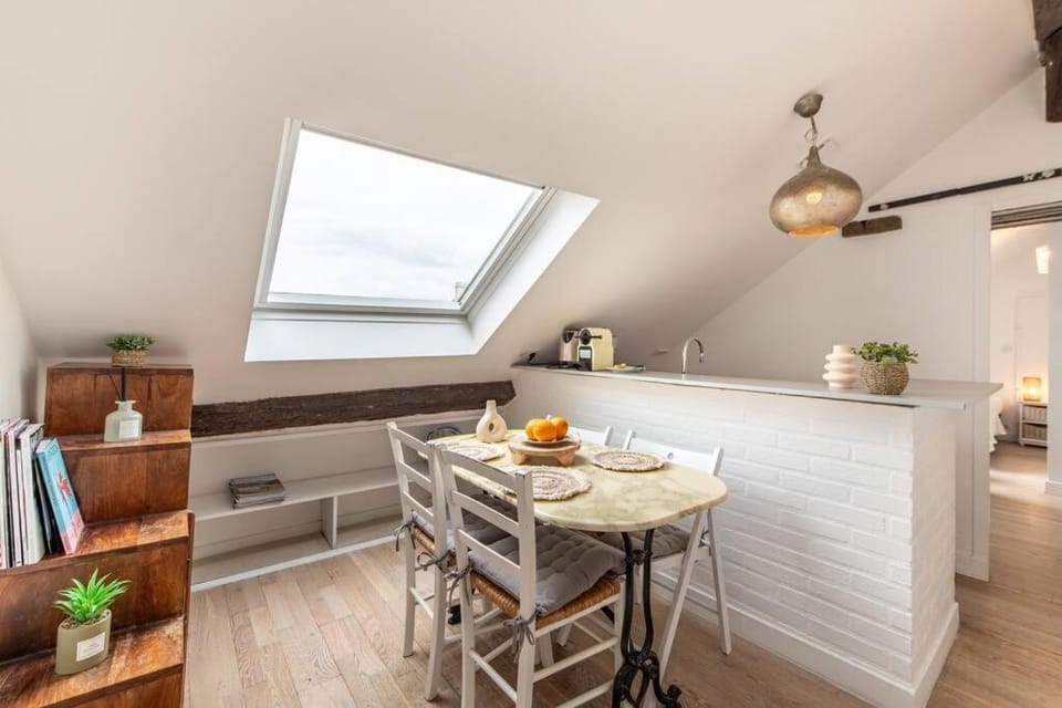 Heart of Saint-Germain only 3 minutes from the Amaizing Luxembourg Gardens Apartment in Paris