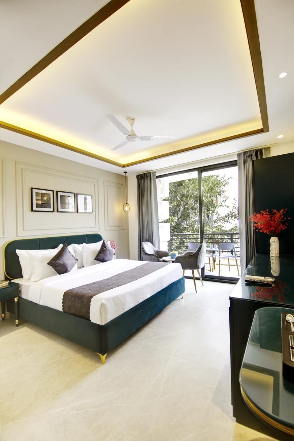 Patio, Bed, Balcony/Terrace, Photo of the whole room, Seating area, Bedroom, wardrobe