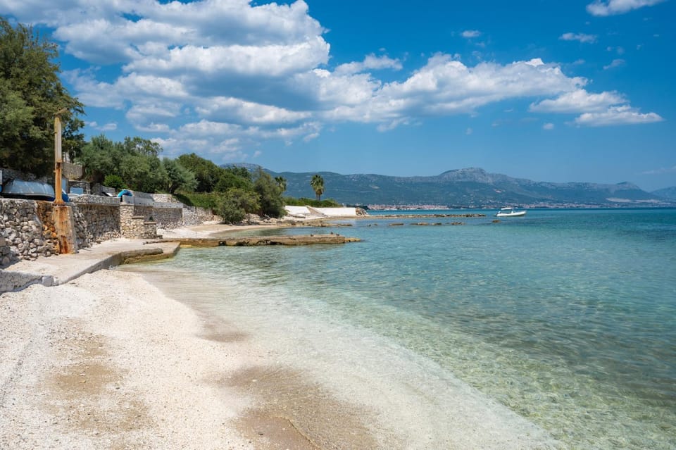Day, Beach, Mountain view, Sea view