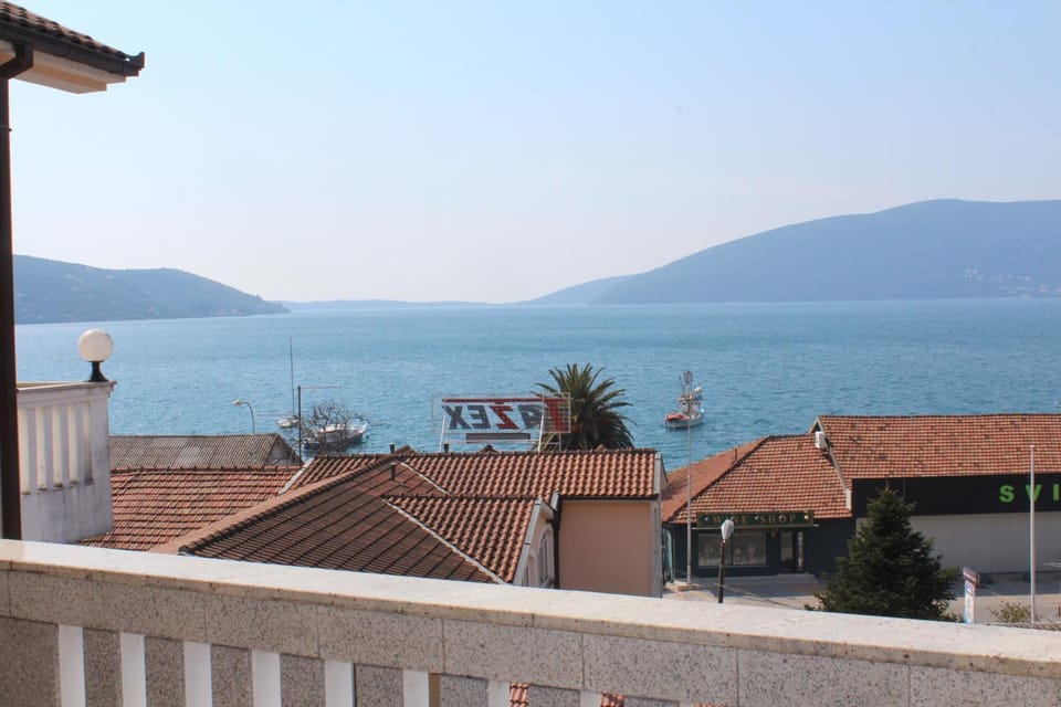 Day, River view