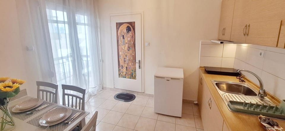 Kitchen or kitchenette, stove