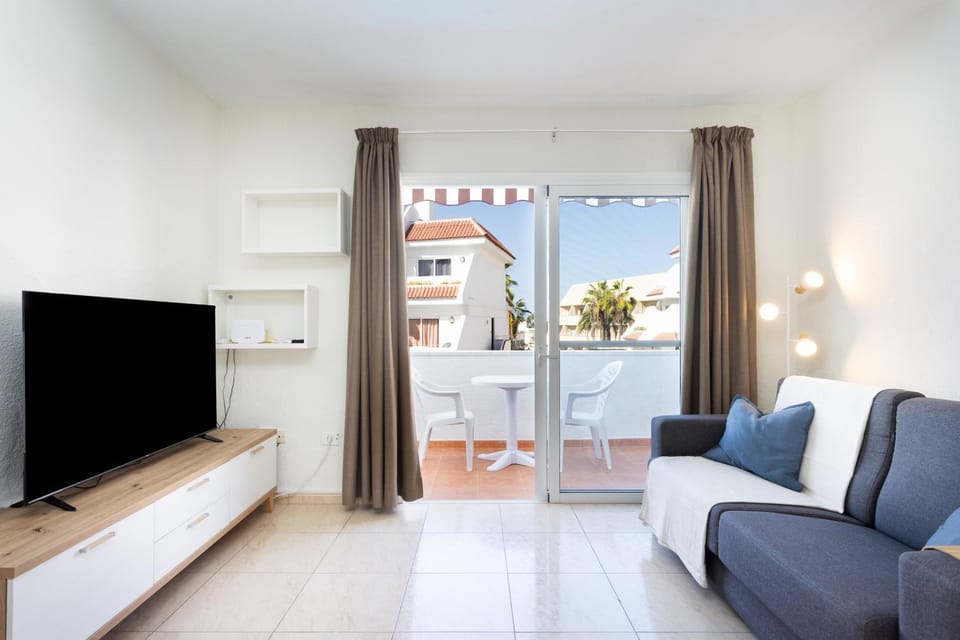 Home2Book Comfy Apt Pool & Terrace, Las Américas Apartment in Playa de las Americas