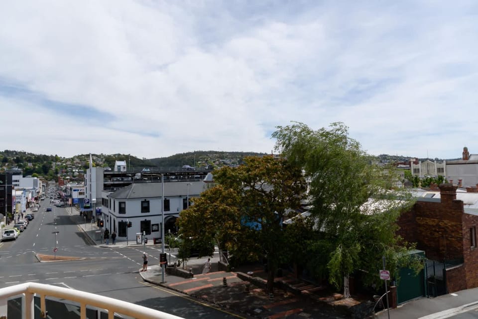 Modern 3-Bedroom House in Vibrant Neighborhood House in Launceston