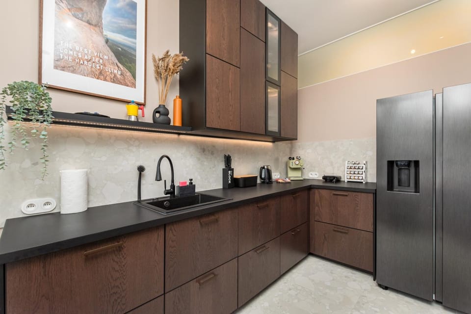 Kitchen or kitchenette