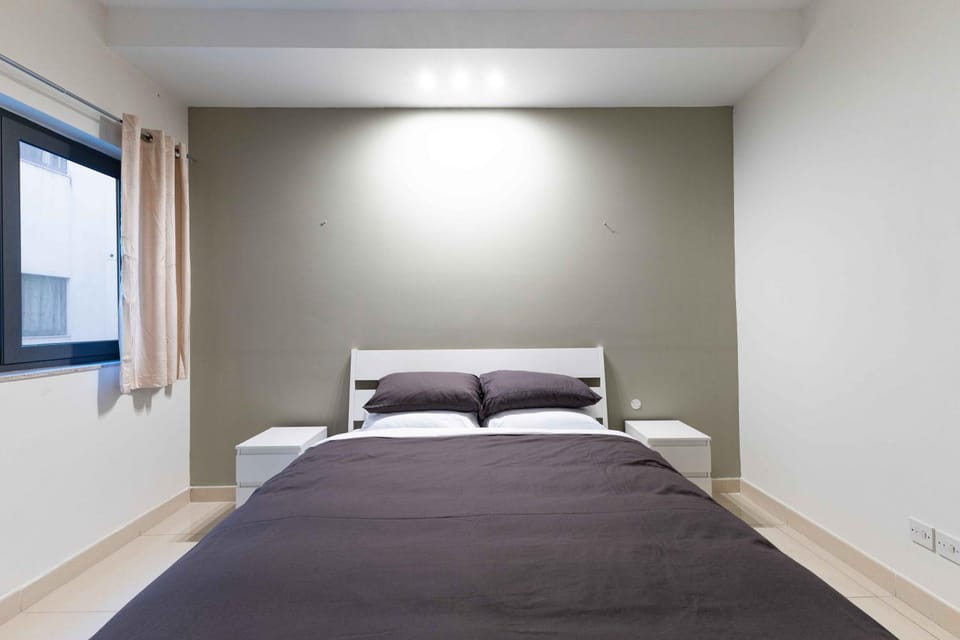Modern & Spacious 3 Bedroom Apartment - Close to Sliema Promenade Apartment in Malta