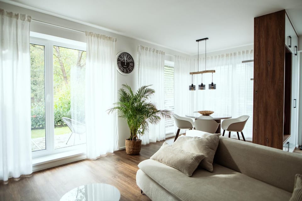 Living room, Dining area