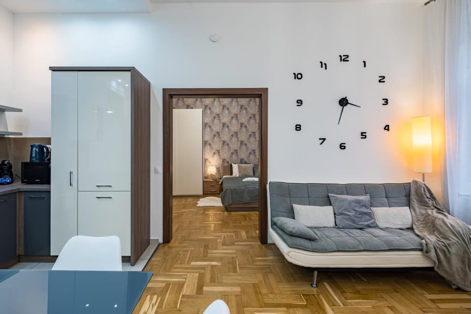 Living room, Photo of the whole room