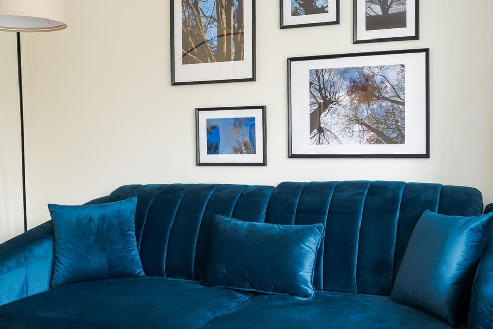Living room, Decorative detail, Seating area