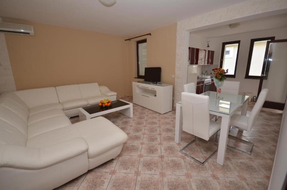 Apartments Minja S Apartment in Budva Municipality