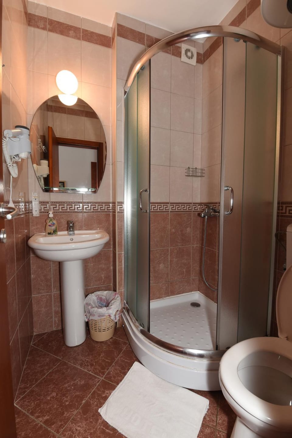 Shower, Toilet, Bathroom