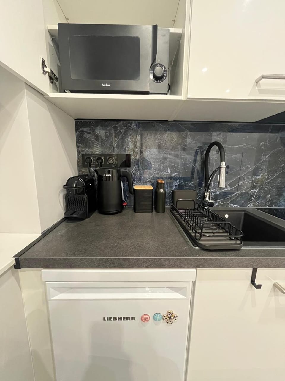 Coffee/tea facilities, Kitchen or kitchenette