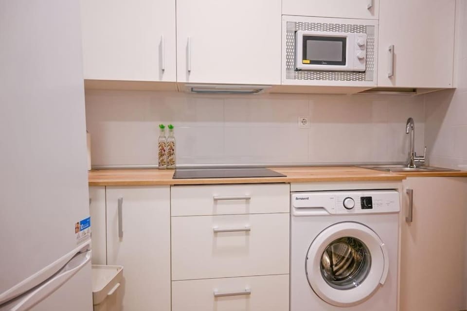For You Rentals Moderno y Acogedor Apartamento Temporal ARG240D Apartment in Madrid