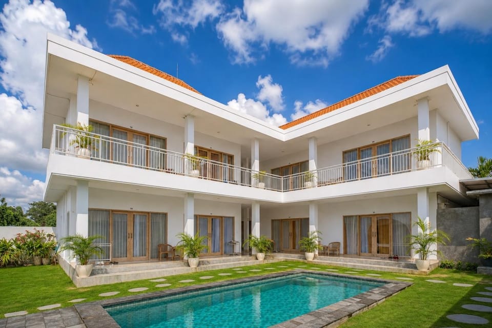 Canggu Surf and stay Bed and Breakfast in North Kuta