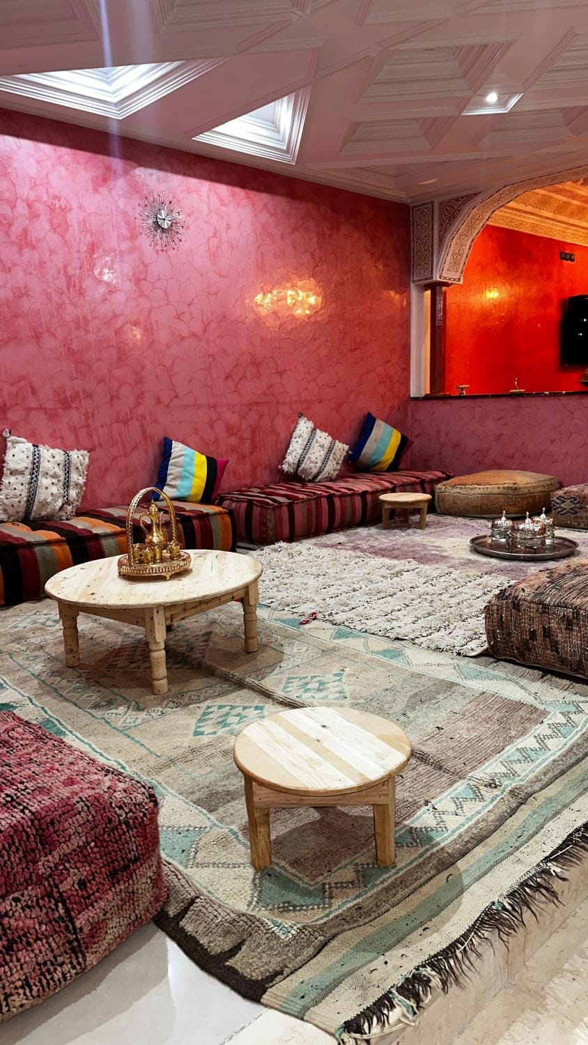 Communal lounge/ TV room