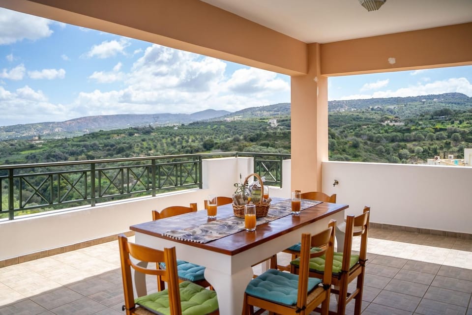 Natural landscape, View (from property/room), Balcony/Terrace, Mountain view