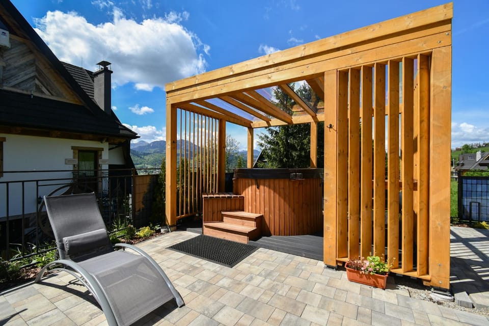Garden, Hot Tub, View (from property/room), Seating area