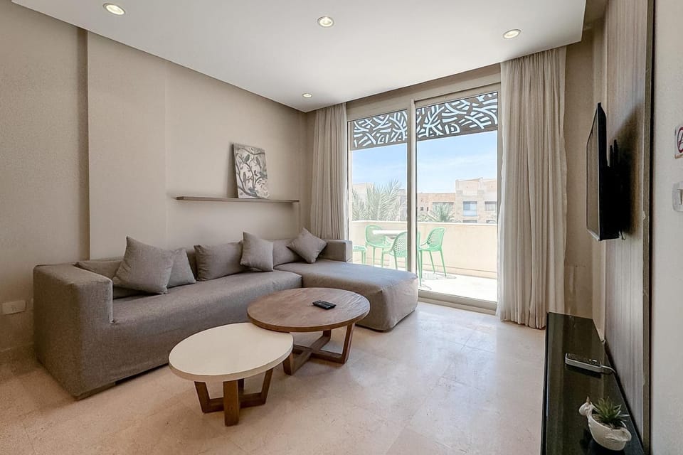 Stellar 1BDR Mangroovy Free Pool & Beach Access Apartment in Hurghada
