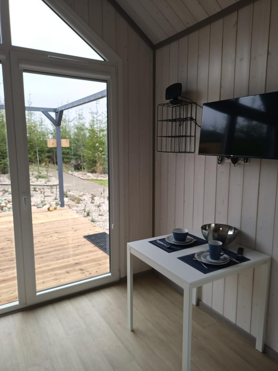 TV and multimedia, Dining area