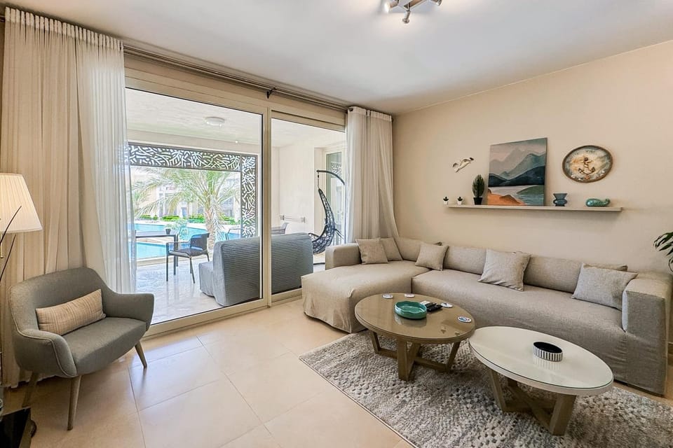 Summer Breeze 2 BDR Pool Sea View Mangroovy Apartment in Hurghada