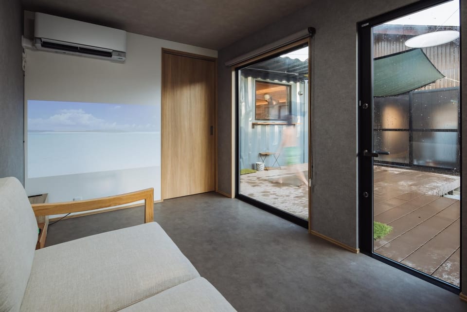Living room, air conditioner