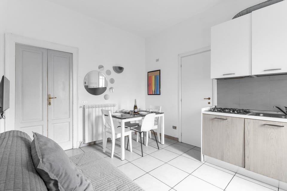 Kitchen or kitchenette, Living room, Dining area, stove