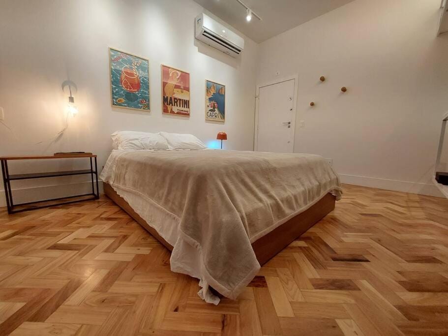 Copacabana Posto 6 próximo ao Arpoador Apartment in Rio de Janeiro