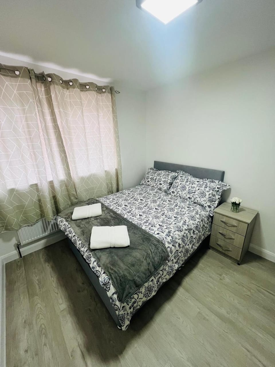 93 New Road Vacation rental in London Borough of Hounslow