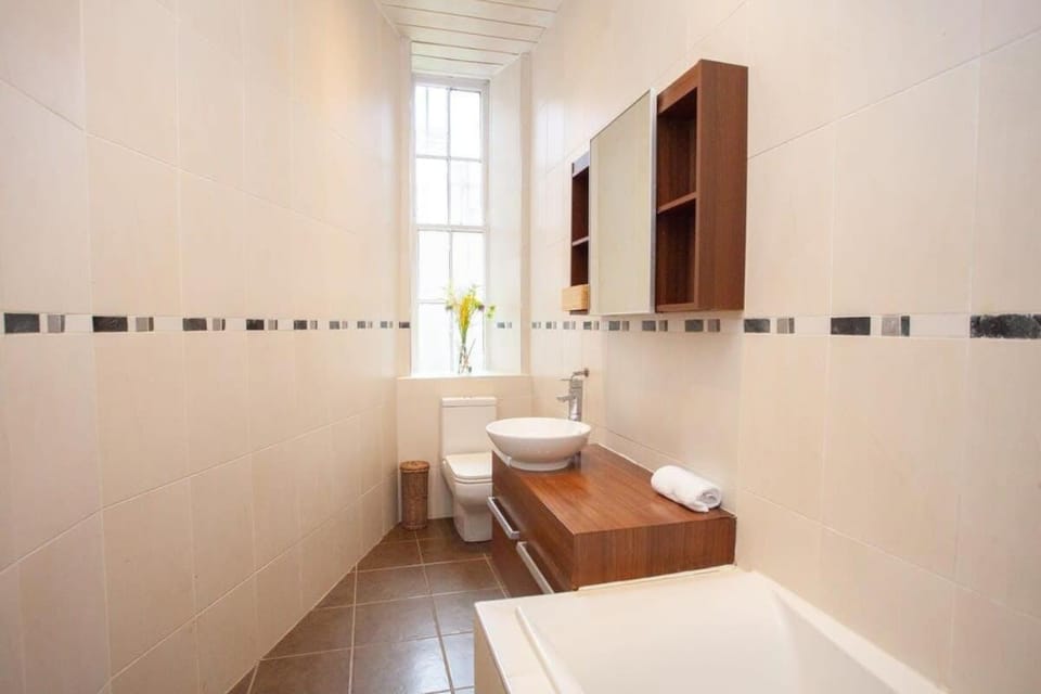 Lovely Flat in Ideal Location Apartment in Glasgow
