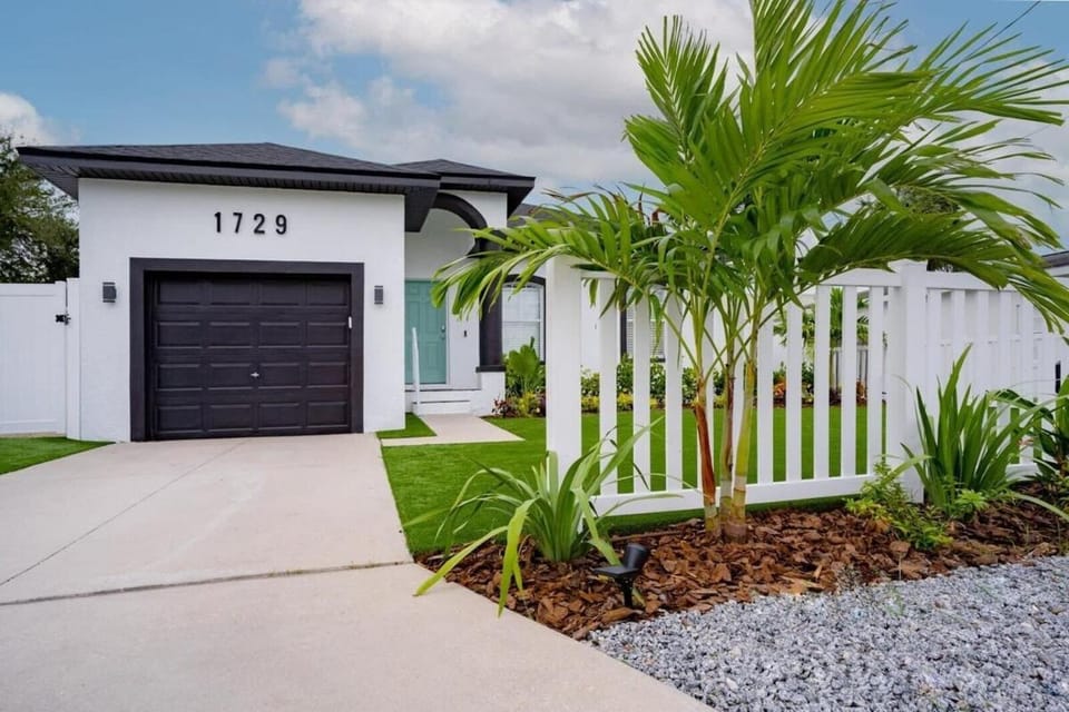 Casa Noho Deals!, Dogs OK, No Hyde Park House in Tampa