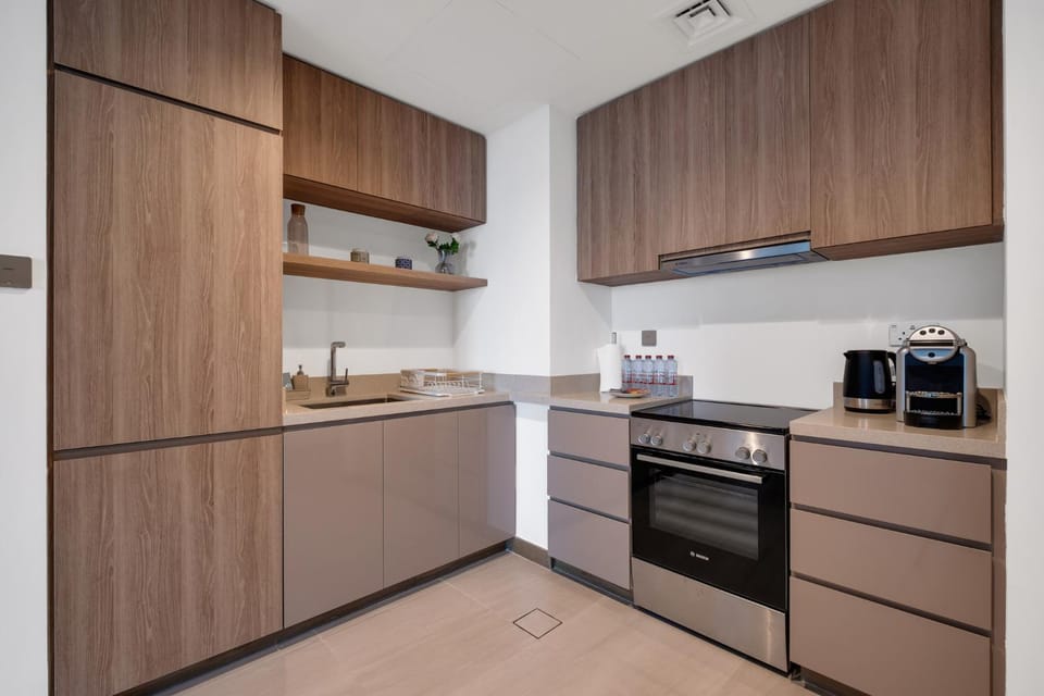 Coffee/tea facilities, Kitchen or kitchenette, oven, stove, air conditioner