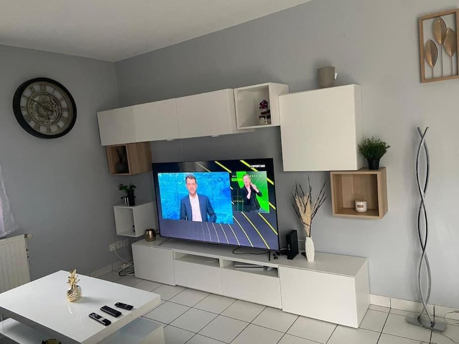 TV and multimedia, Living room