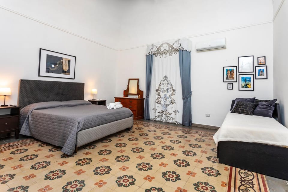 Living room, Bedroom