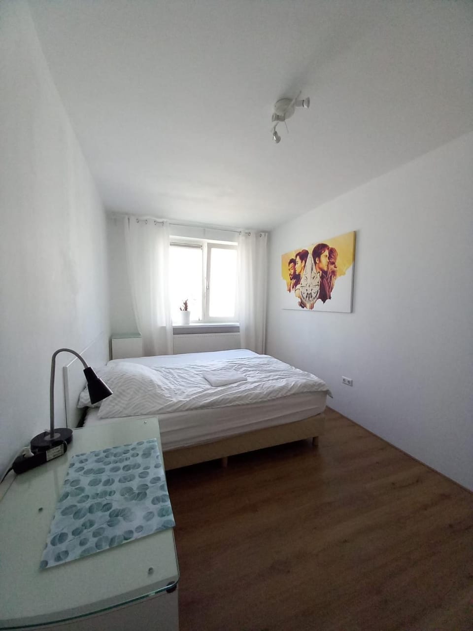private rooms, free parking, luxury city villa close to the center Bed and Breakfast in Wassenaar