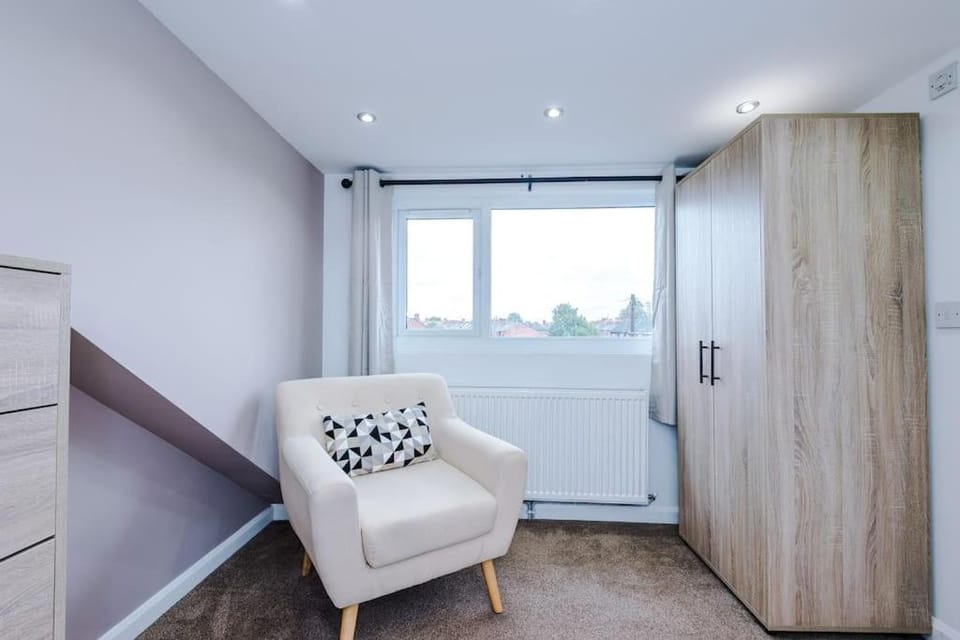 Seating area, wardrobe